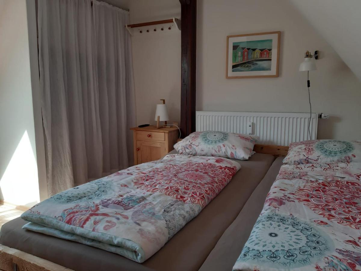 Stetten  Giebelzimmer Mit Weinbergblick מראה חיצוני תמונה