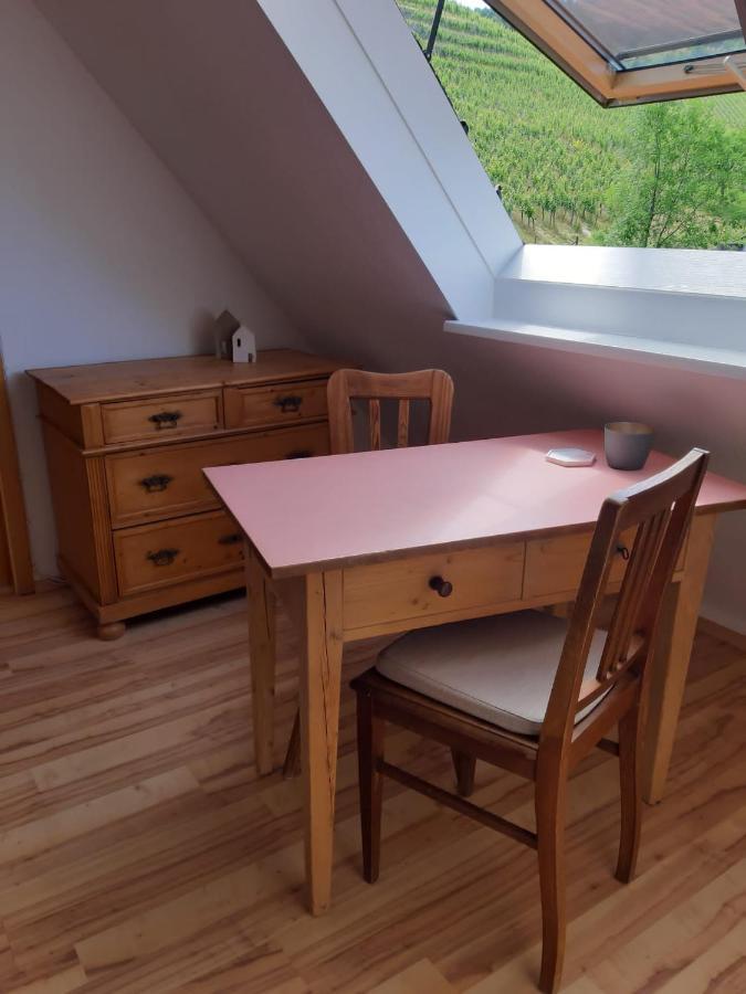 Stetten  Giebelzimmer Mit Weinbergblick מראה חיצוני תמונה