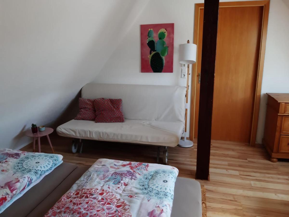 Stetten  Giebelzimmer Mit Weinbergblick מראה חיצוני תמונה