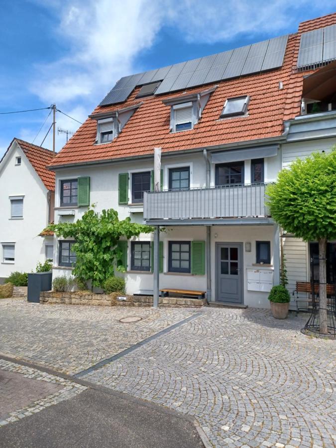 Stetten  Giebelzimmer Mit Weinbergblick מראה חיצוני תמונה